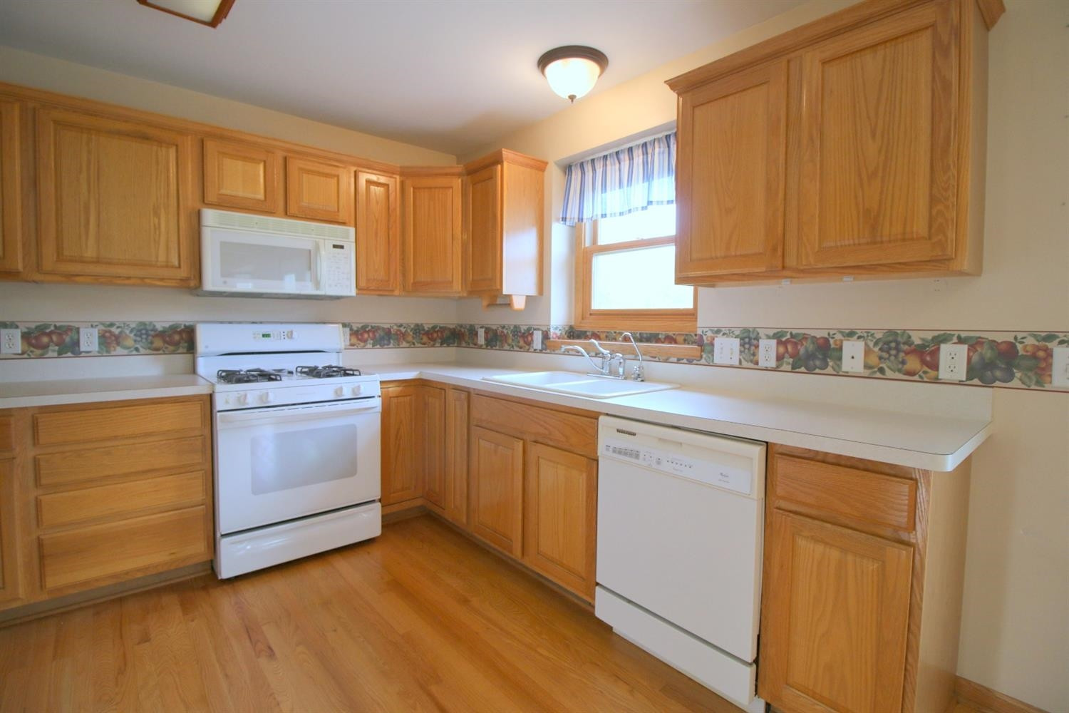 8519 Lee Road Brighton, MI 48116 - Photo 8 of 10 Photo 8