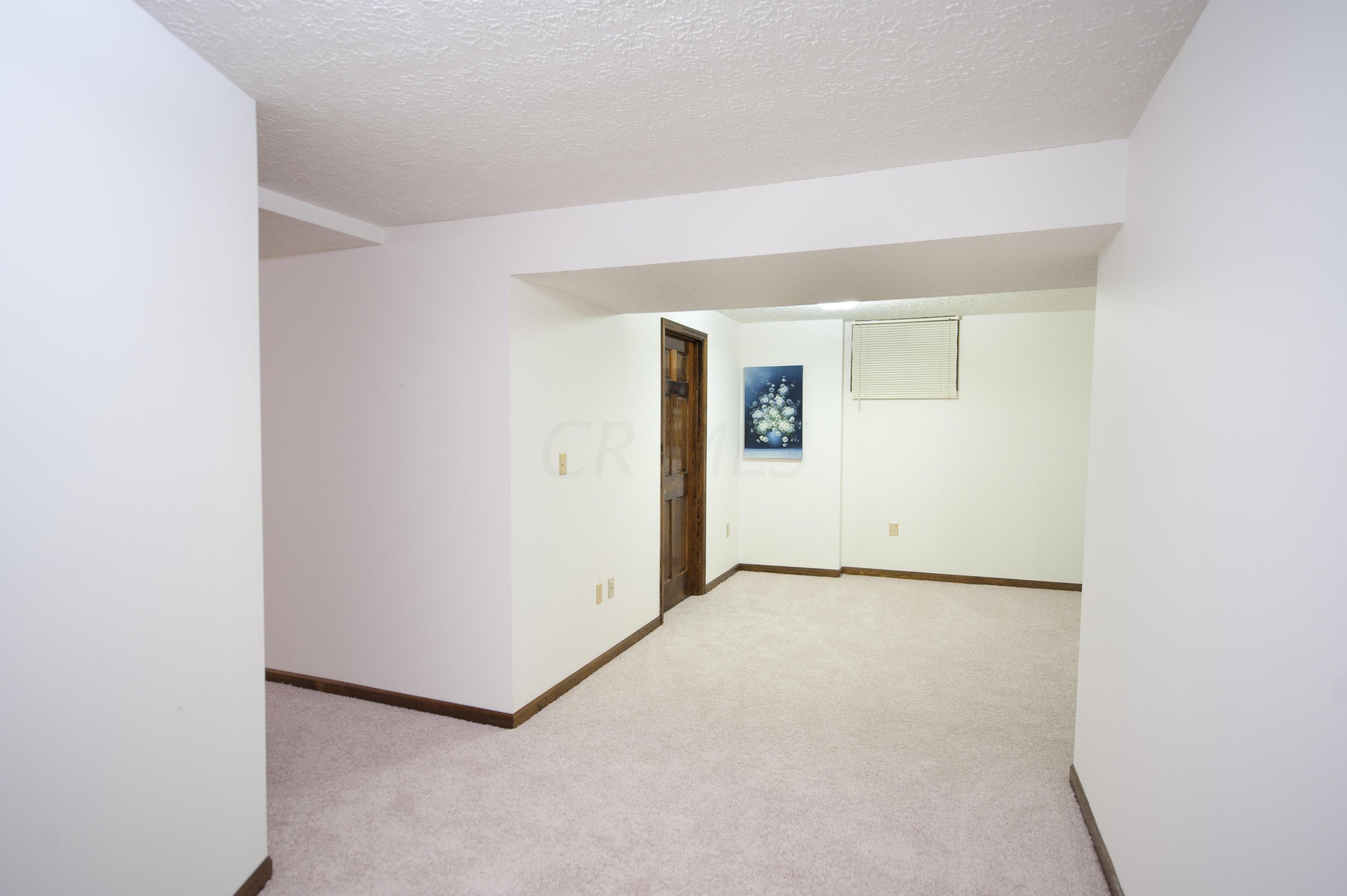 2804 Cooper Ridge Road Columbus, OH 43231 - Photo 17 of 25