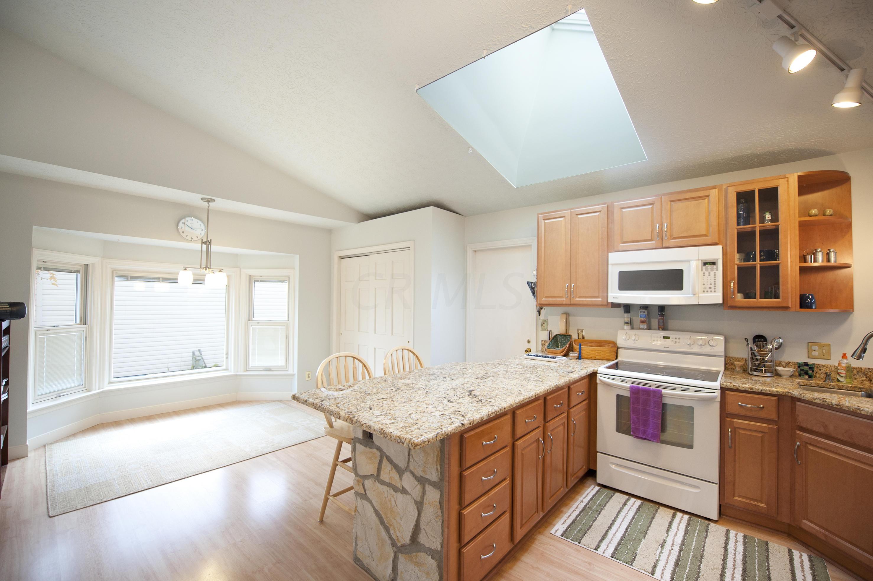 2804 Cooper Ridge Road Columbus, OH 43231 - Photo 8 of 25