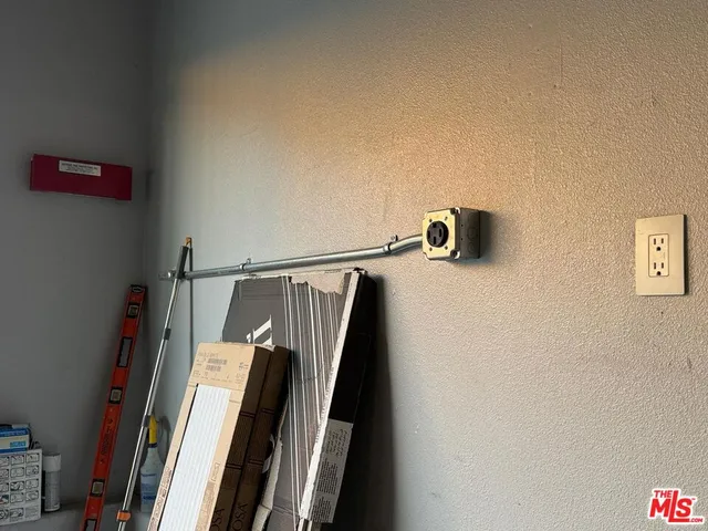 $3,990 | 12719 Eagle Rock Way, Pacoima, CA 91331