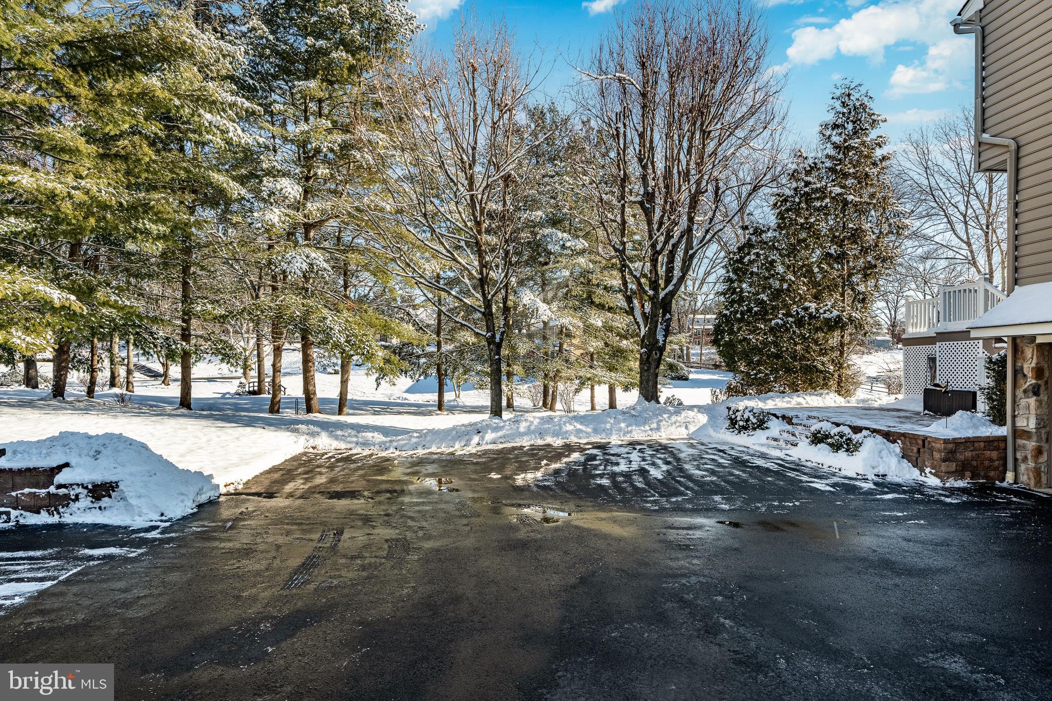 23 Newtown Woods Road Newtown Square, PA 19073 - Photo 35 of 41 Driveway