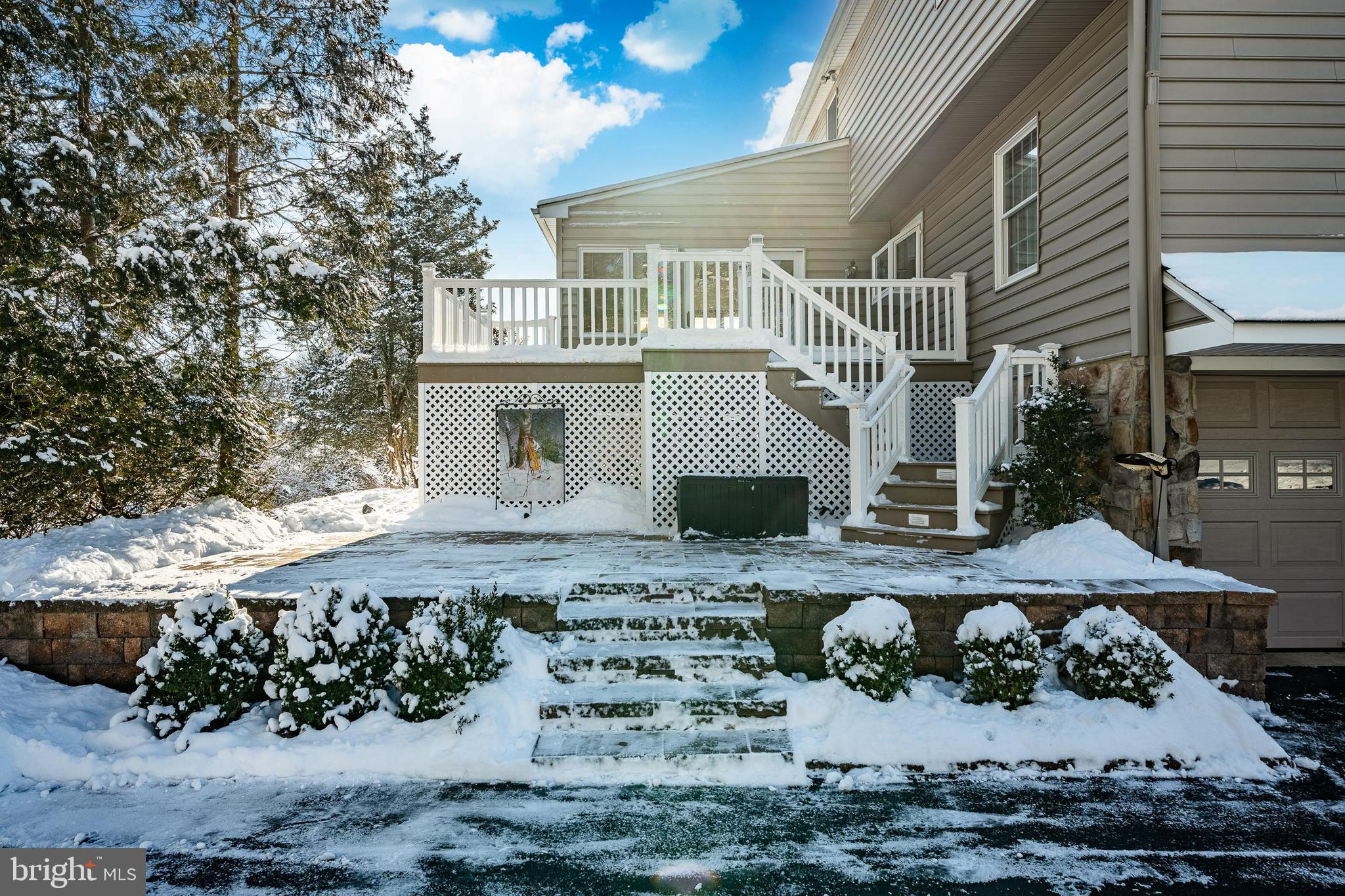 23 Newtown Woods Road Newtown Square, PA 19073 - Photo 36 of 41 Deck with steps to yard