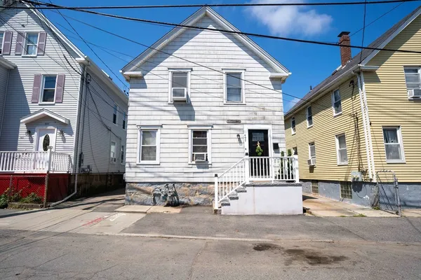 $429,900 | 497 South 2nd Street, New Bedford, MA 02744