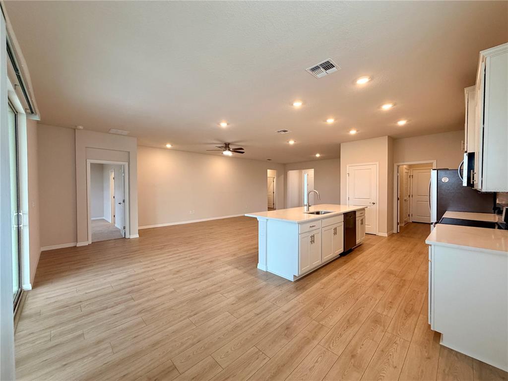 18241 Beach Ranch Terrace Lakewood Ranch, FL 34211 - Photo 6 of 27