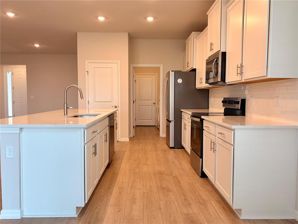 18241 Beach Ranch Terrace Lakewood Ranch, FL 34211 - Photo 9 of 27