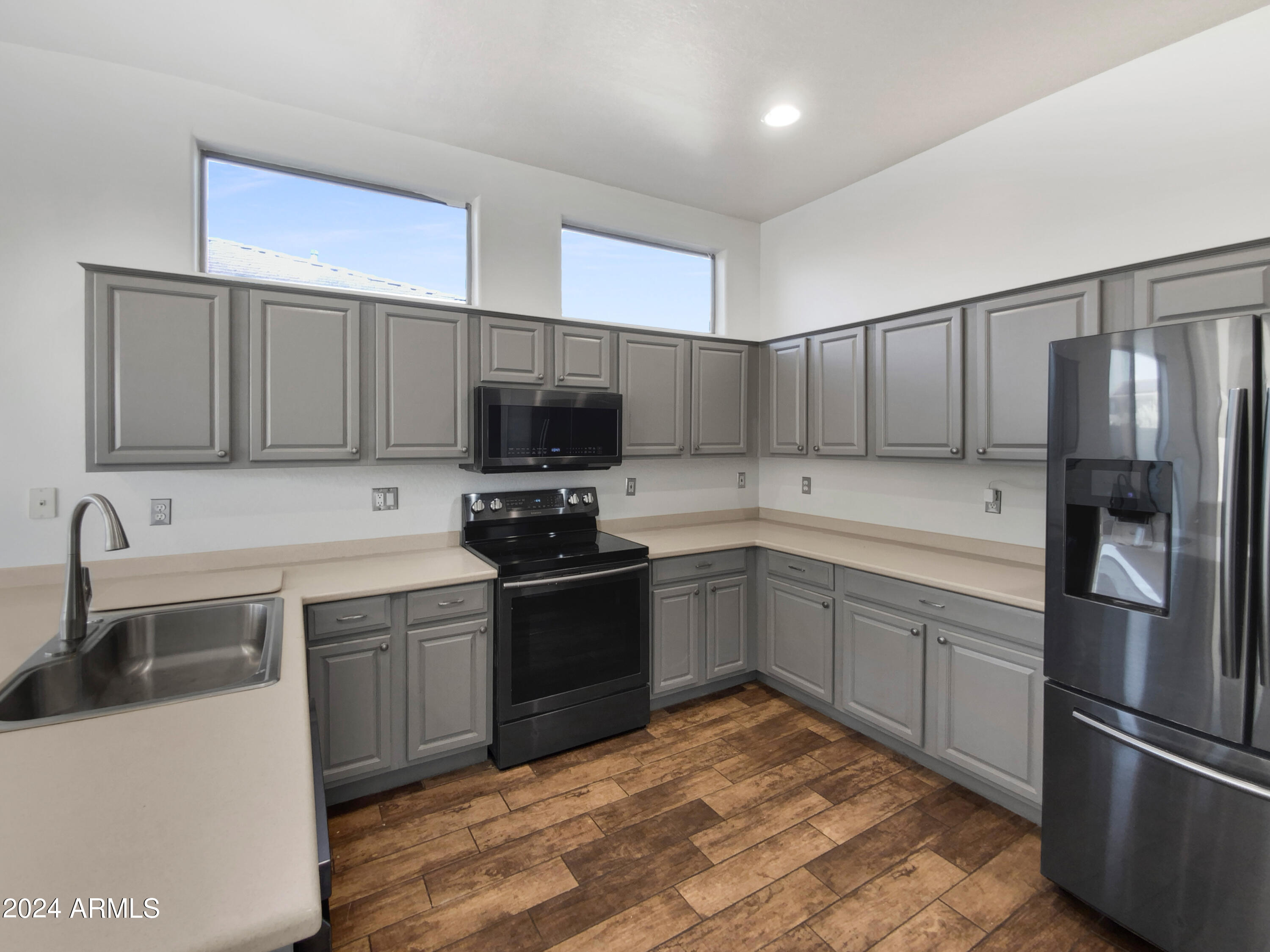 17516 West Rock Ledge Road Goodyear, AZ 85338 - Photo 6 of 23 listing_5
