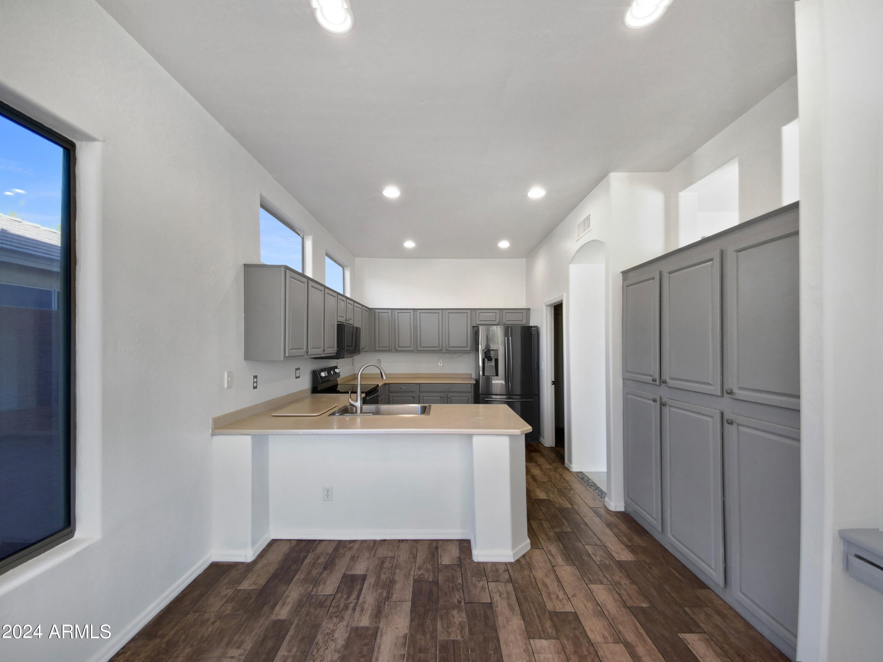 17516 West Rock Ledge Road Goodyear, AZ 85338 - Photo 10 of 23 listing_9