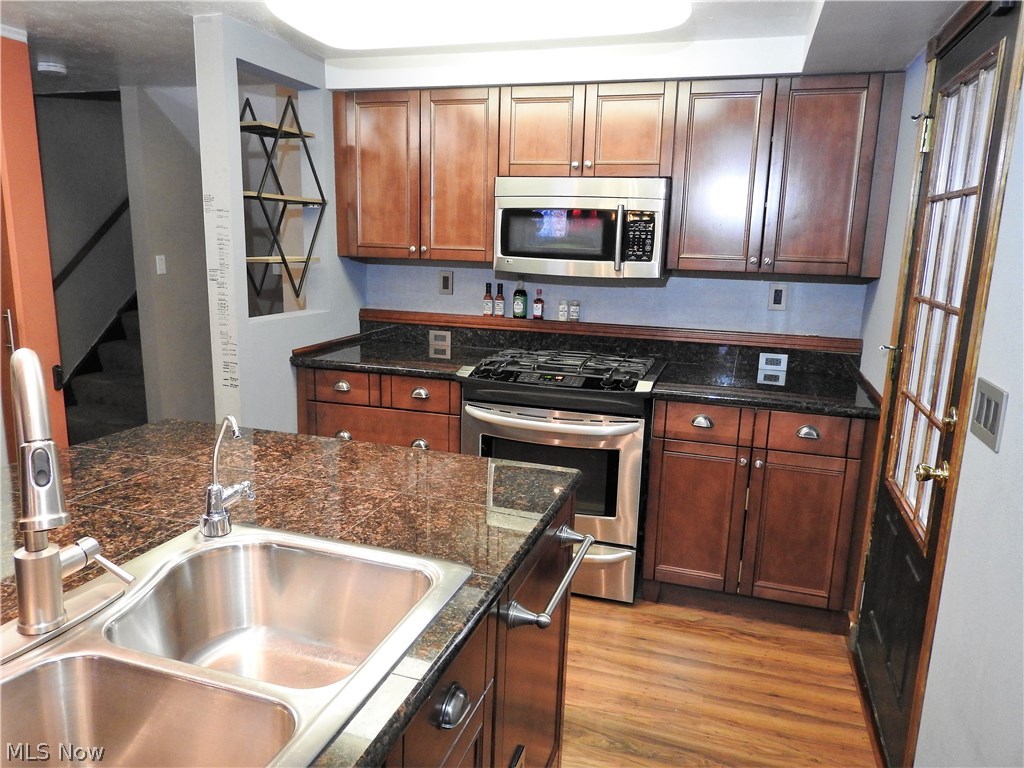 13860 Sheldon Road Brook Park, OH 44142 - Photo 2 of 26 Gallery Image 2