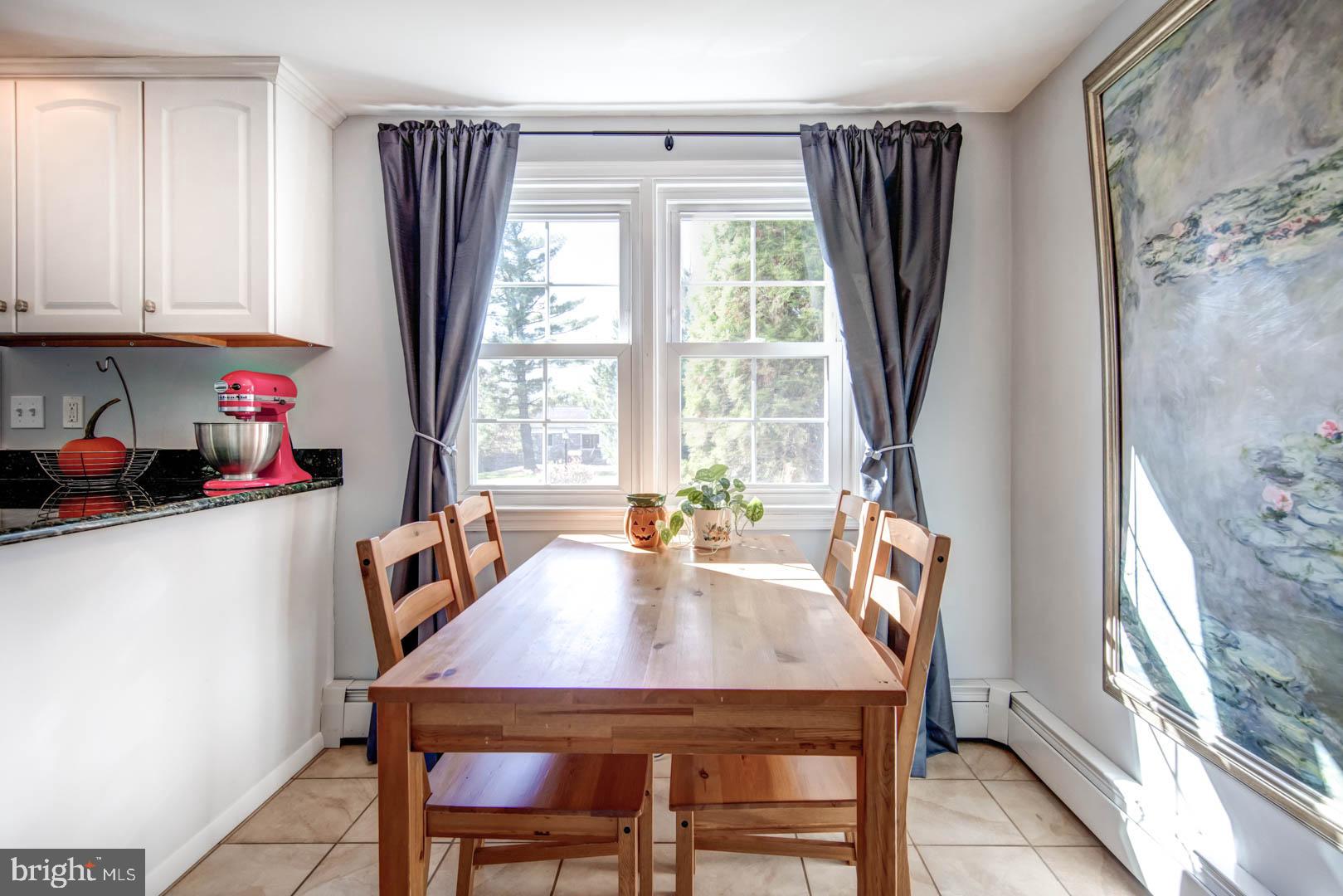 11 Opperman Drive Spring City, PA 19475 - Photo 11 of 33 Breakfast Area