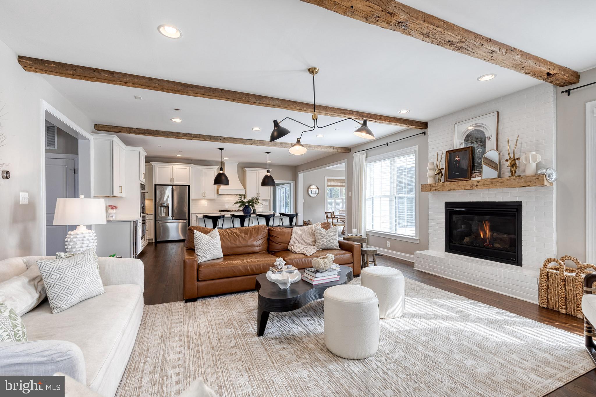 3997 Manor Oaks Road Phoenix, MD 21131 - Photo 13 of 70 Living room