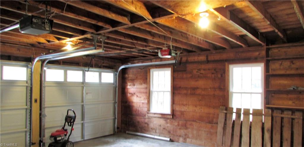 712 Friar Tuck Road Winston-Salem, NC 27104 - Photo 23 of 29 Attached Double Garage