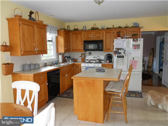 1217 Fox Road Leesport, PA 19533 - Photo 2 of 12 Gallery Image 2