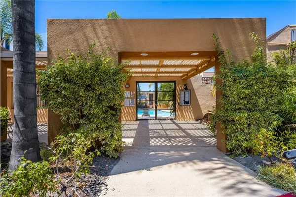 $489,000 | 25761 Le Parc, Unit 105, Lake Forest, CA 92630