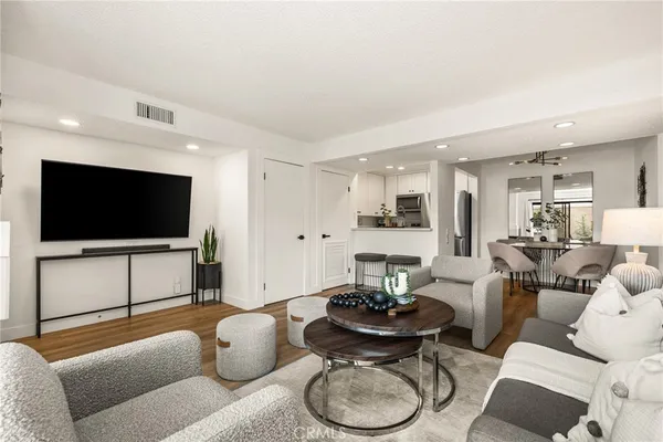 $489,000 | 25761 Le Parc, Unit 105, Lake Forest, CA 92630