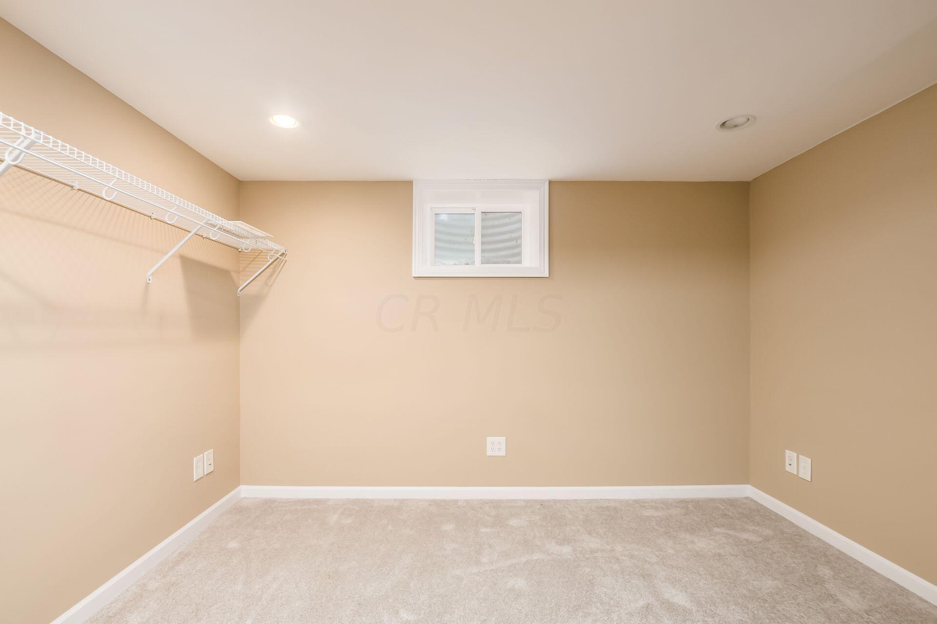 3416 Colchester Road Columbus, OH 43221 - Photo 28 of 36 31_Colchester Rd,