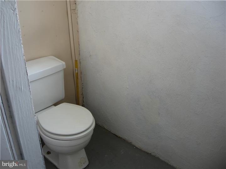 934 East Rittenhouse Street Philadelphia, PA 19138 - Photo 20 of 24 Half Bath