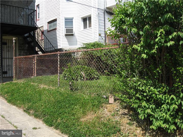 934 East Rittenhouse Street Philadelphia, PA 19138 - Photo 23 of 24 Exterior Back