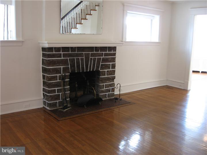 934 East Rittenhouse Street Philadelphia, PA 19138 - Photo 5 of 24 Fireplace