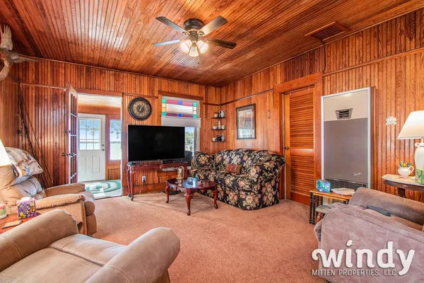 $949,000 | 5412 Forest Avenue, Watervliet, MI 49098