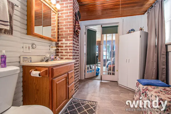 $949,000 | 5412 Forest Avenue, Watervliet, MI 49098
