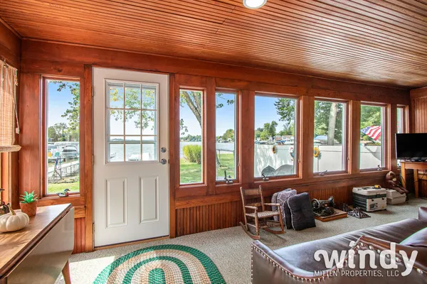 $949,000 | 5412 Forest Avenue, Watervliet, MI 49098