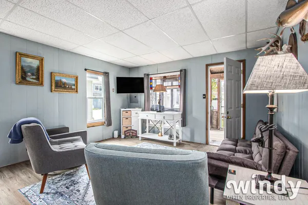 $949,000 | 5412 Forest Avenue, Watervliet, MI 49098