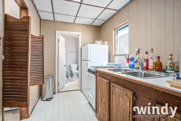 $949,000 | 5412 Forest Avenue, Watervliet, MI 49098