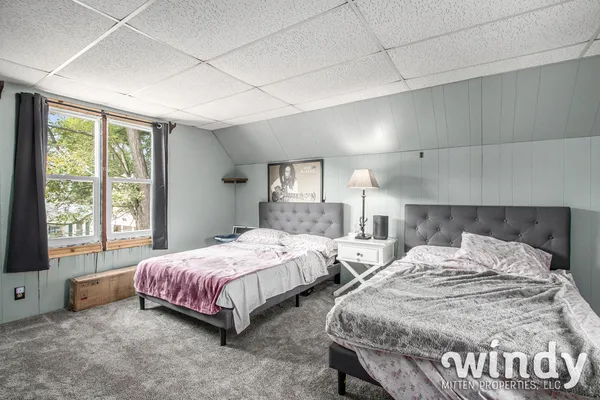 $949,000 | 5412 Forest Avenue, Watervliet, MI 49098