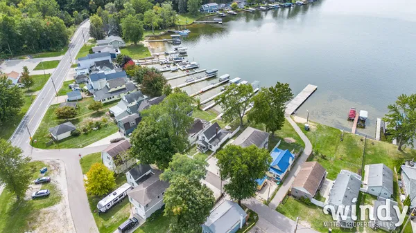 $949,000 | 5412 Forest Avenue, Watervliet, MI 49098