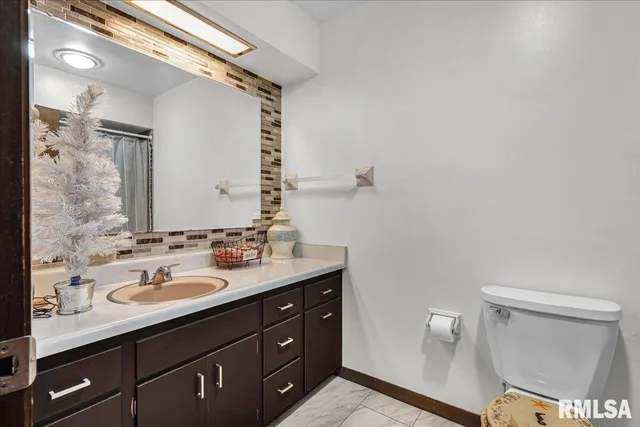 $274,900 | 107 Brookwood Court, Washington, IL 61571