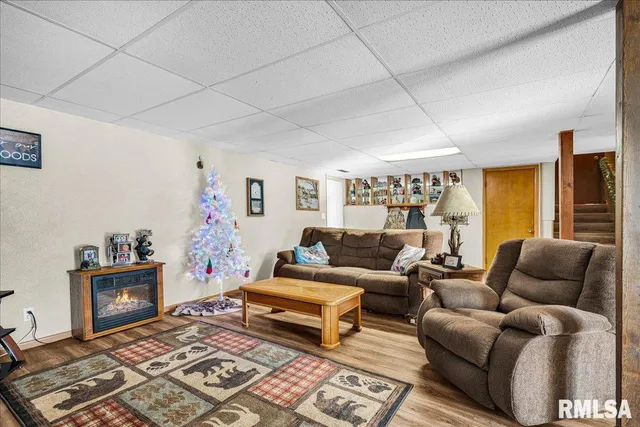 $274,900 | 107 Brookwood Court, Washington, IL 61571