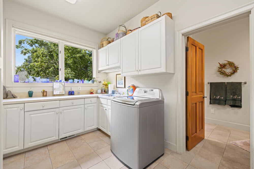 11539 Kestrel Road Klamath Falls, OR 97601 - Photo 30 of 72 11539KestrelRd.-141