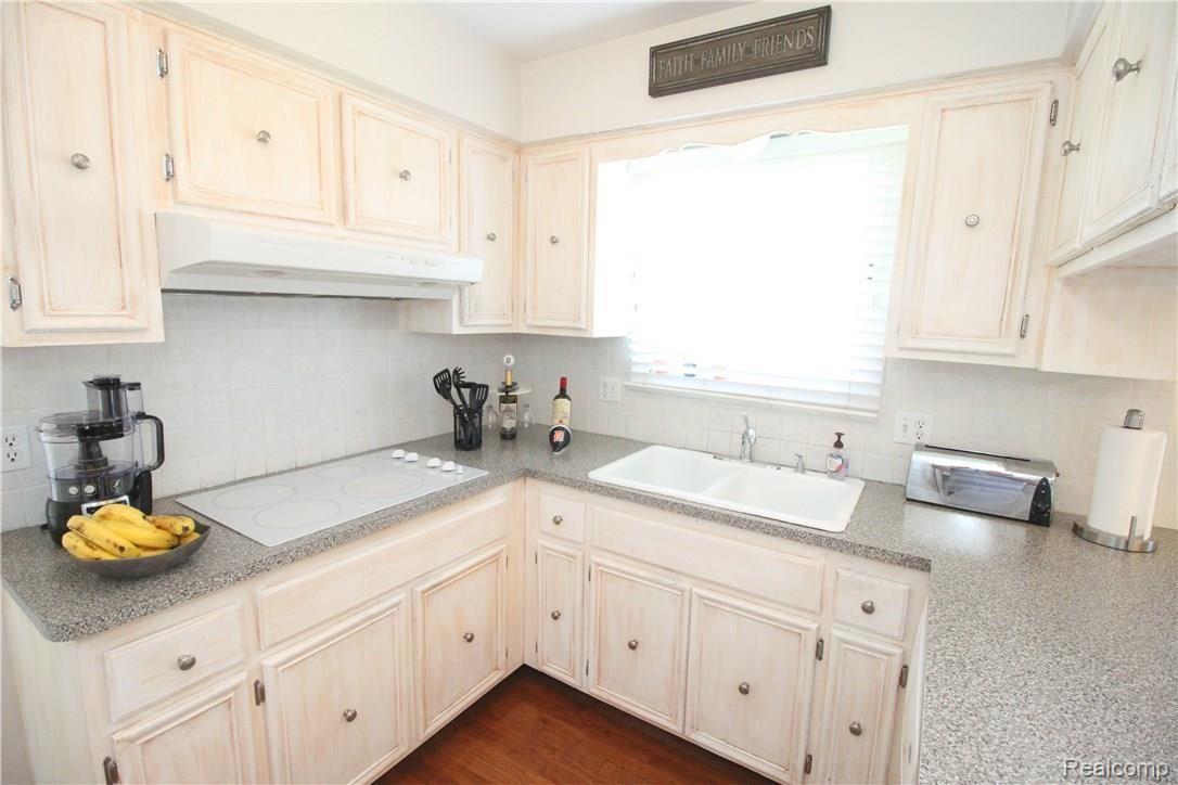 47630 Tilch Road Macomb, MI 48044 - Photo 16 of 58 IMG_1702.JPG