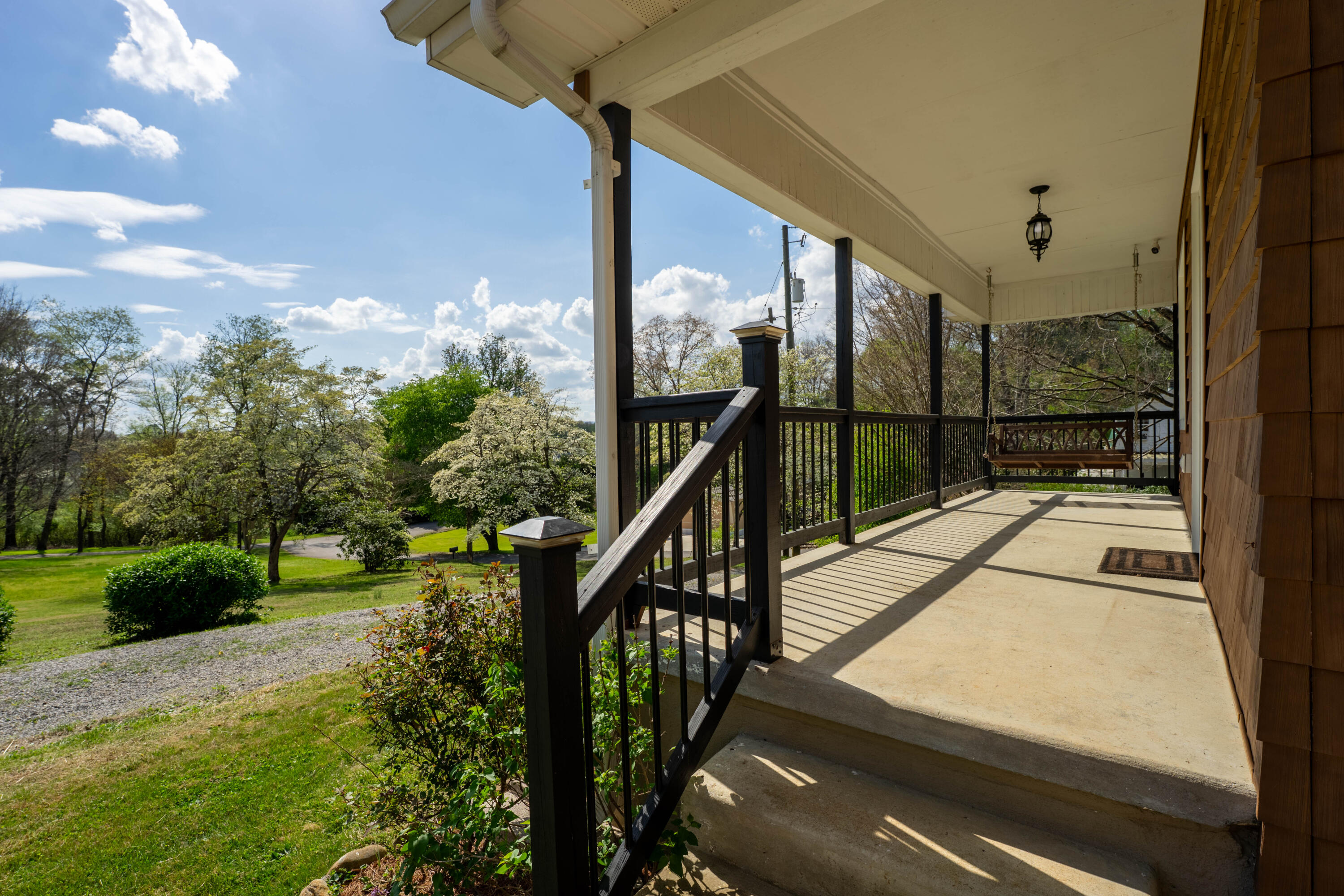 1616 Roberson Road Hixson, TN 37343 - Photo 29 of 34 Front Porch