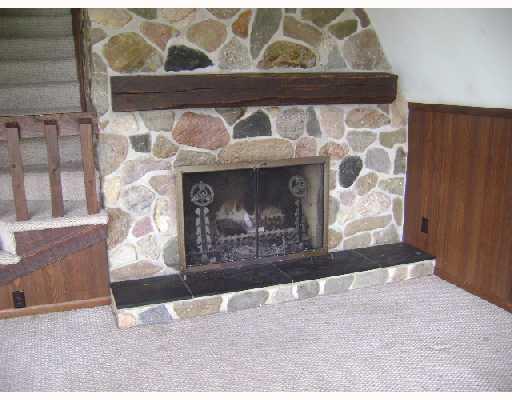 672 McCaslin Road New Castle, PA 16101 - Photo 12 of 13 Living Room. Living room fireplace