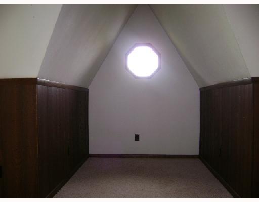 672 McCaslin Road New Castle, PA 16101 - Photo 10 of 13 Studio/Study/Office. Loft space
