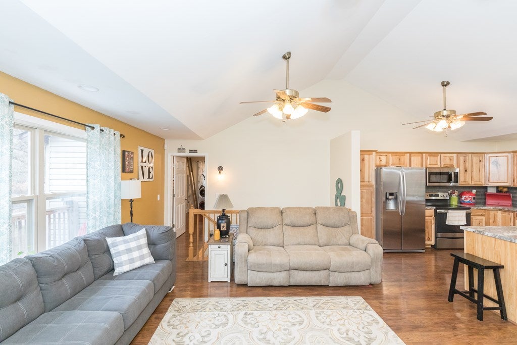 556 Rickey Road Max Meadows, VA 24360 - Photo 10 of 74 Gallery Image 10
