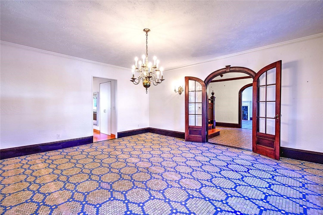 39 Harwich Road Providence, RI 02906 - Photo 12 of 49