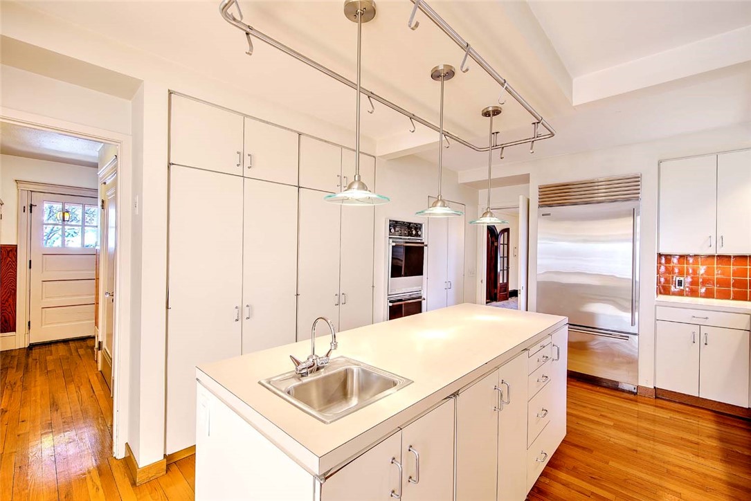 39 Harwich Road Providence, RI 02906 - Photo 15 of 49