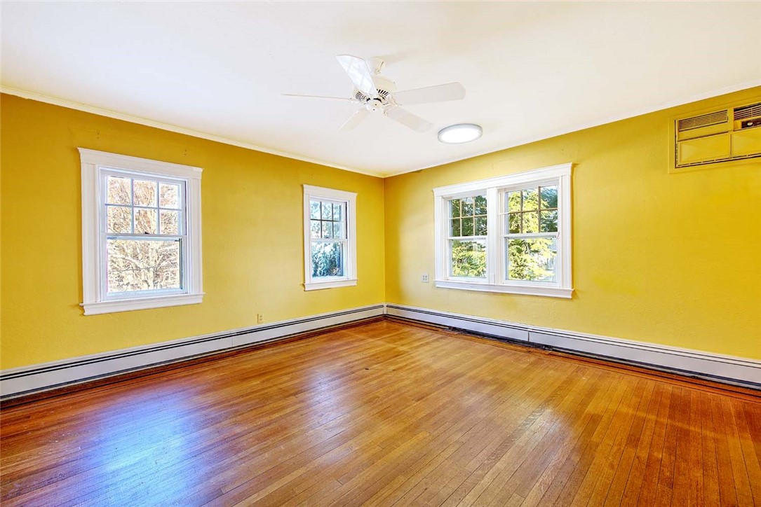 39 Harwich Road Providence, RI 02906 - Photo 24 of 49