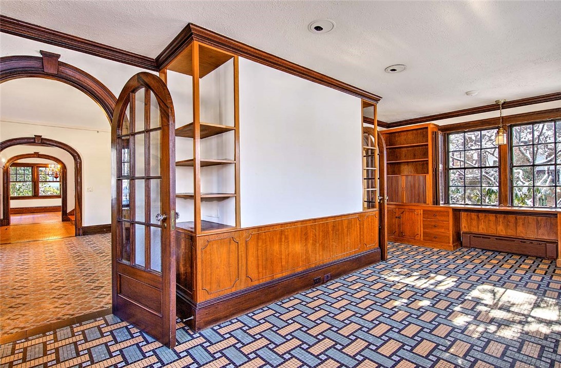 39 Harwich Road Providence, RI 02906 - Photo 10 of 49