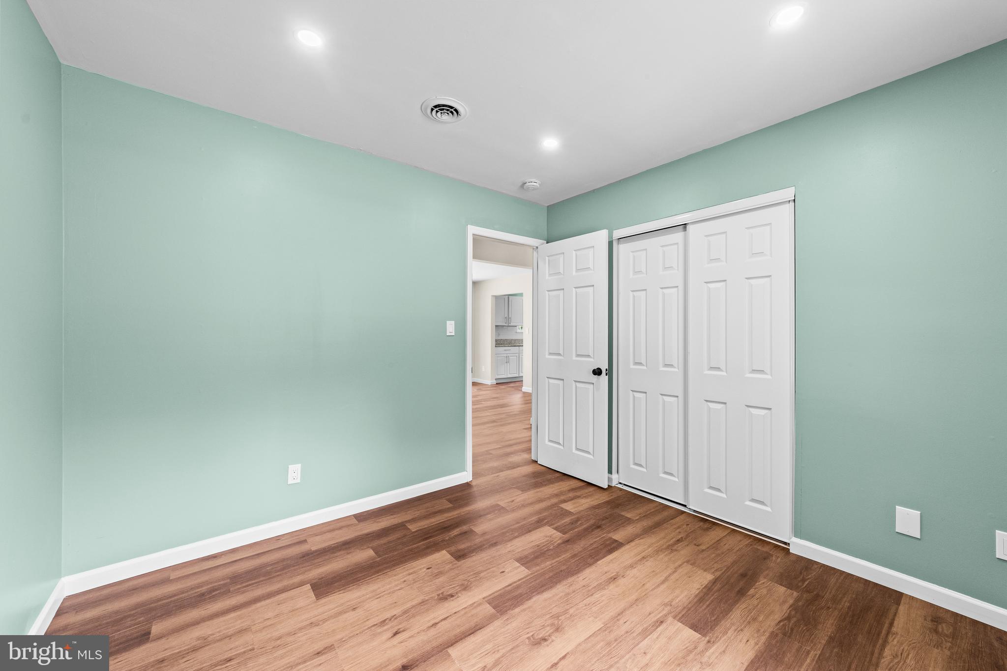 88 Delaware Drive Pennsville, NJ 08070 - Photo 14 of 26 a view of an empty room