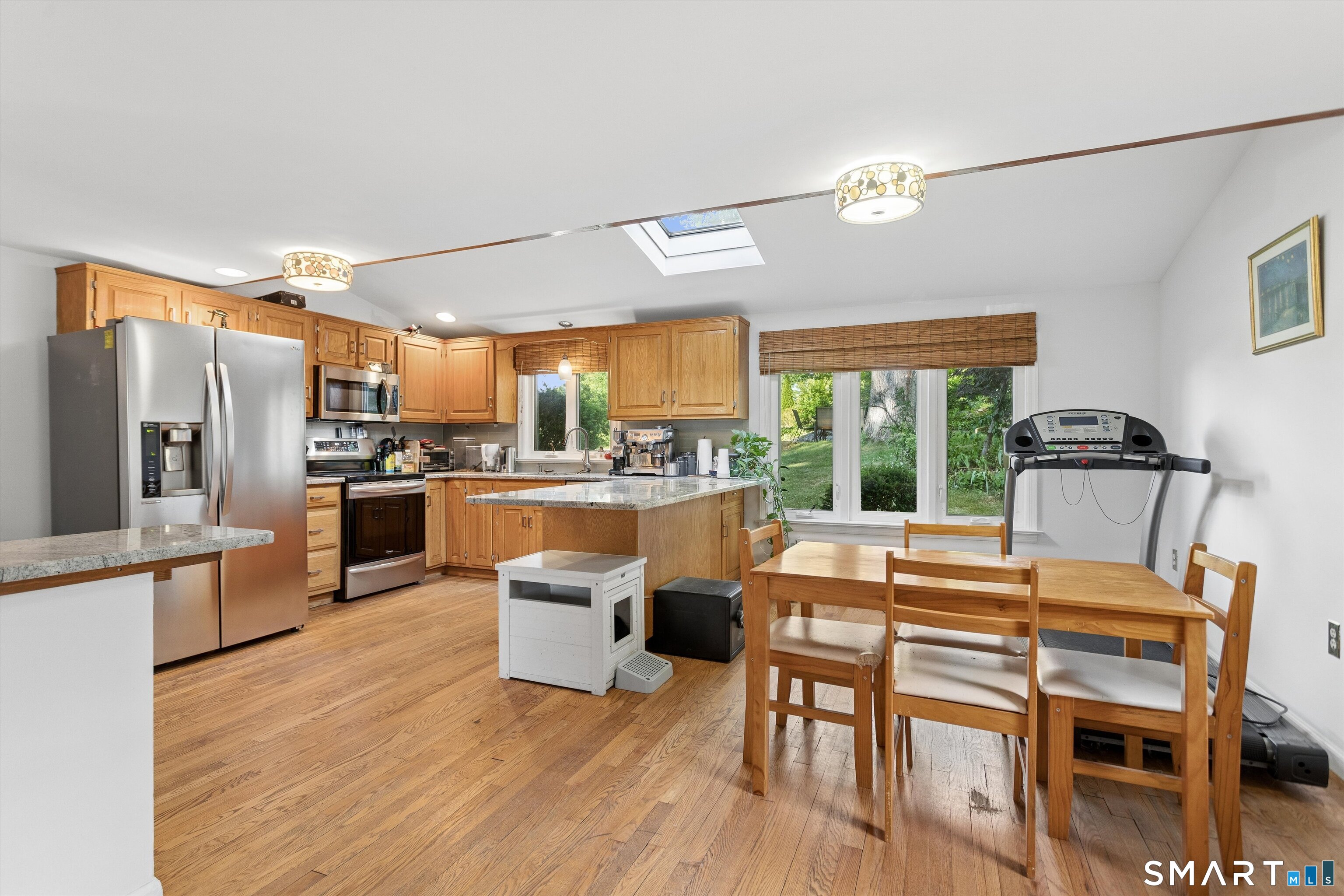 4 Eagle Road Norwalk, CT 06850 - Photo 10 of 39