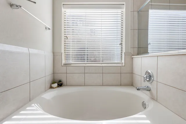 $400,000 | 28435 Lockeridge Creek Drive, Spring, TX 77386