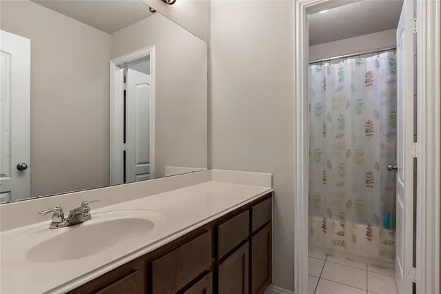 $400,000 | 28435 Lockeridge Creek Drive, Spring, TX 77386