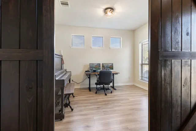 $400,000 | 28435 Lockeridge Creek Drive, Spring, TX 77386