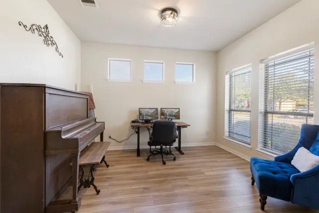 $400,000 | 28435 Lockeridge Creek Drive, Spring, TX 77386