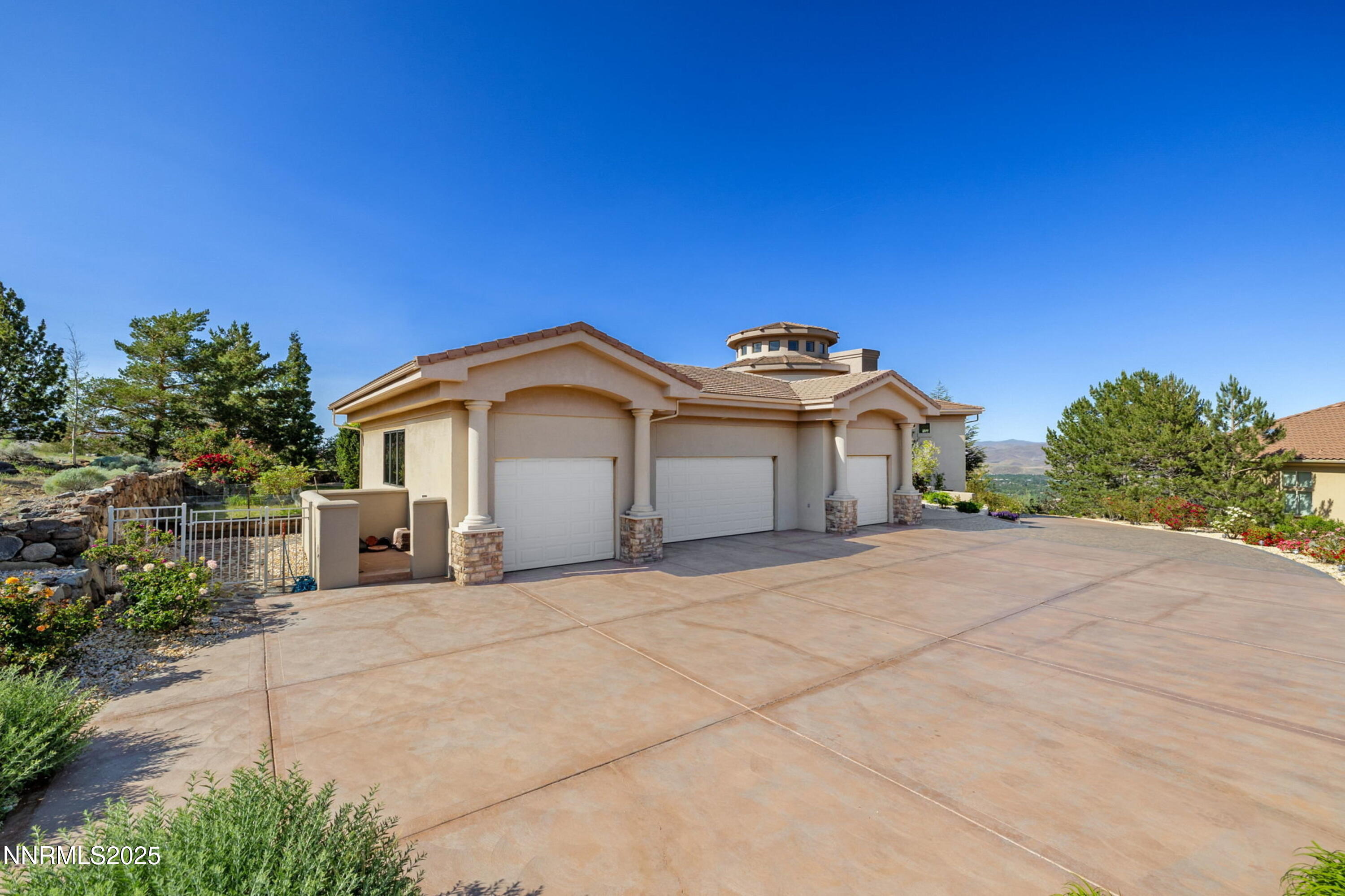 3387 Nambe Drive Reno, NV 89511 - Photo 3 of 45 3 62-web-or-mls-3387_nambe-52_216