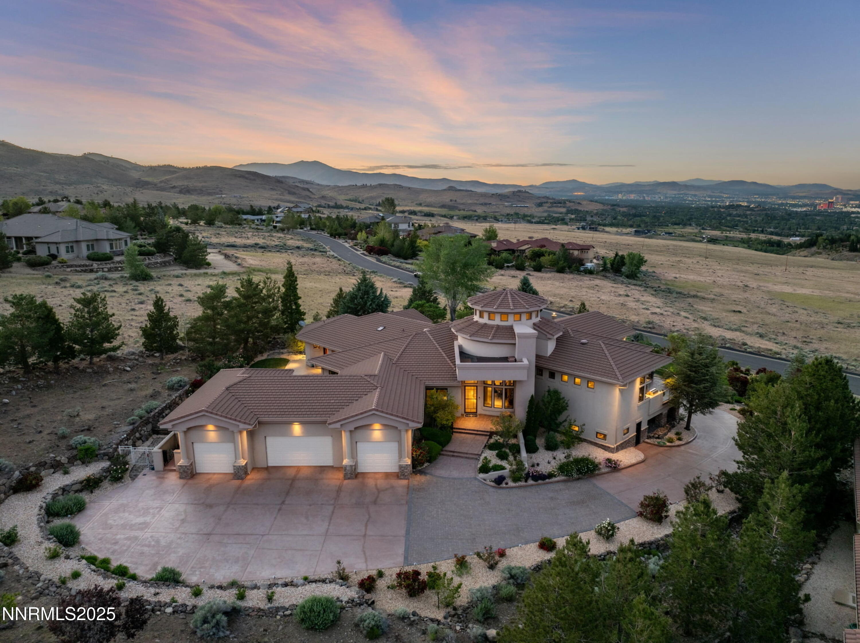 3387 Nambe Drive Reno, NV 89511 - Photo 45 of 45 002_10-web-or-mls-3387_nambe_twilight-12