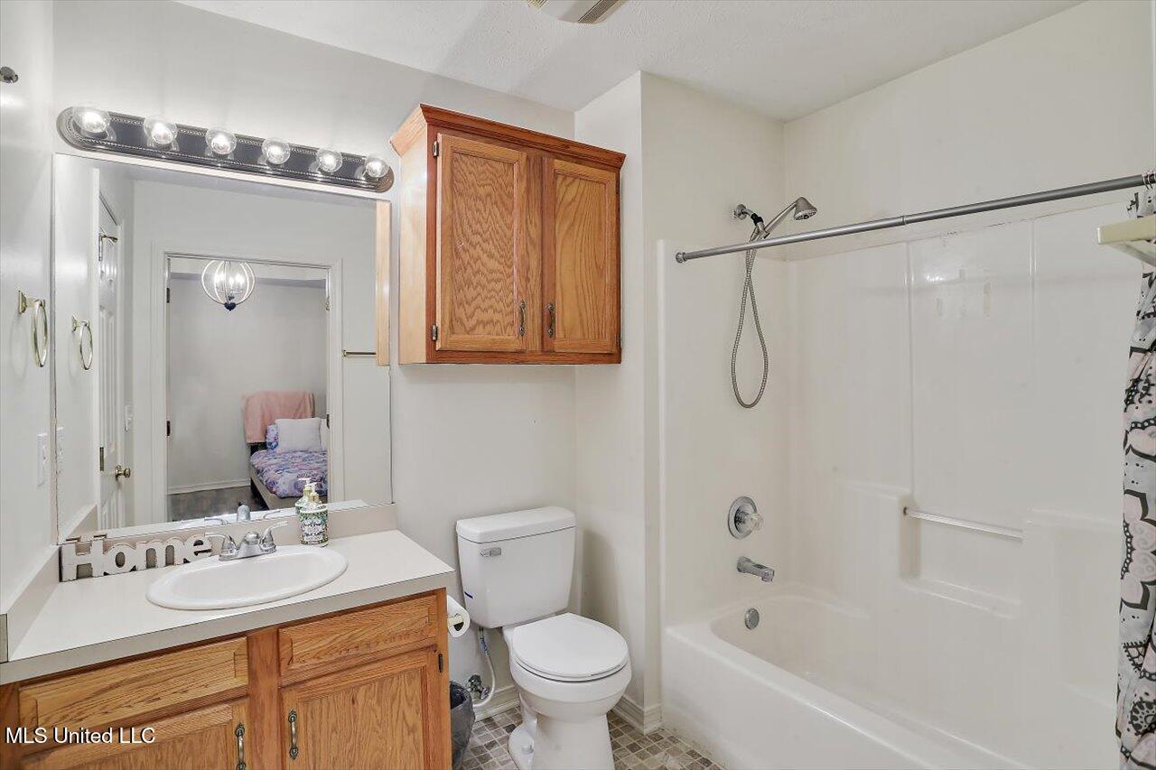 121 Kings Ridge Drive Brandon, MS 39047 - Photo 15 of 20 14-121 Kings Ridge Dr